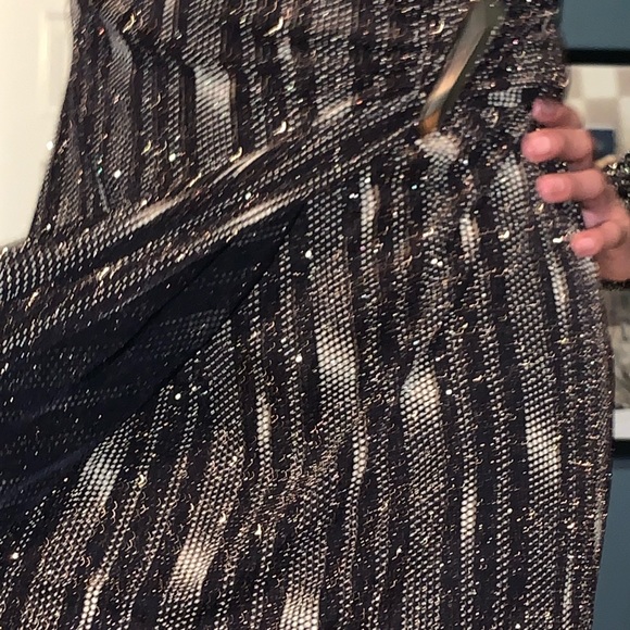 SOLD Sparkly midi dress - Picture 4 of 4